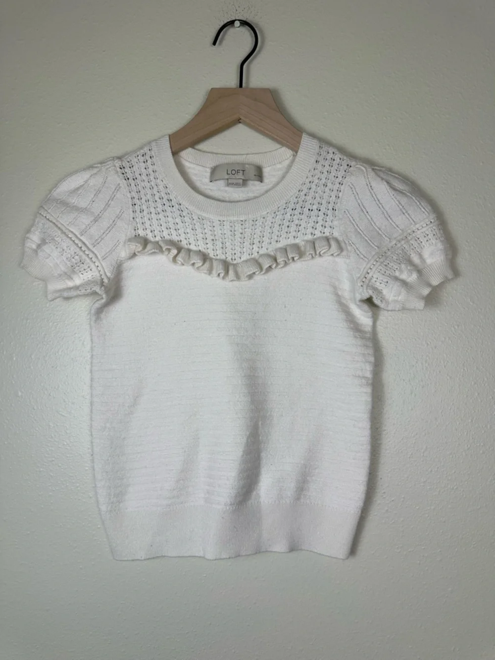 LOFT Women XXS‎ Cottage Core Pointelle White Knit Ruffle Sleeve Sweater Shirt